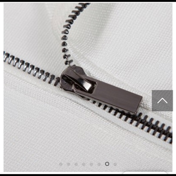 Dress - Picture 6 of 8